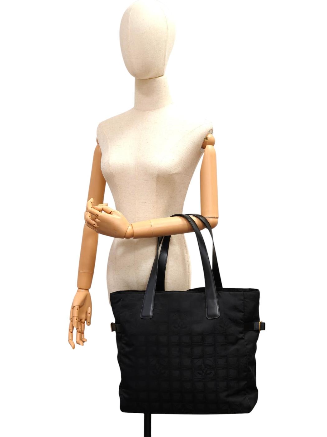 CHANEL シャネル ニュートラベルライン トートバッグ MM ブラック 管理番号:11409