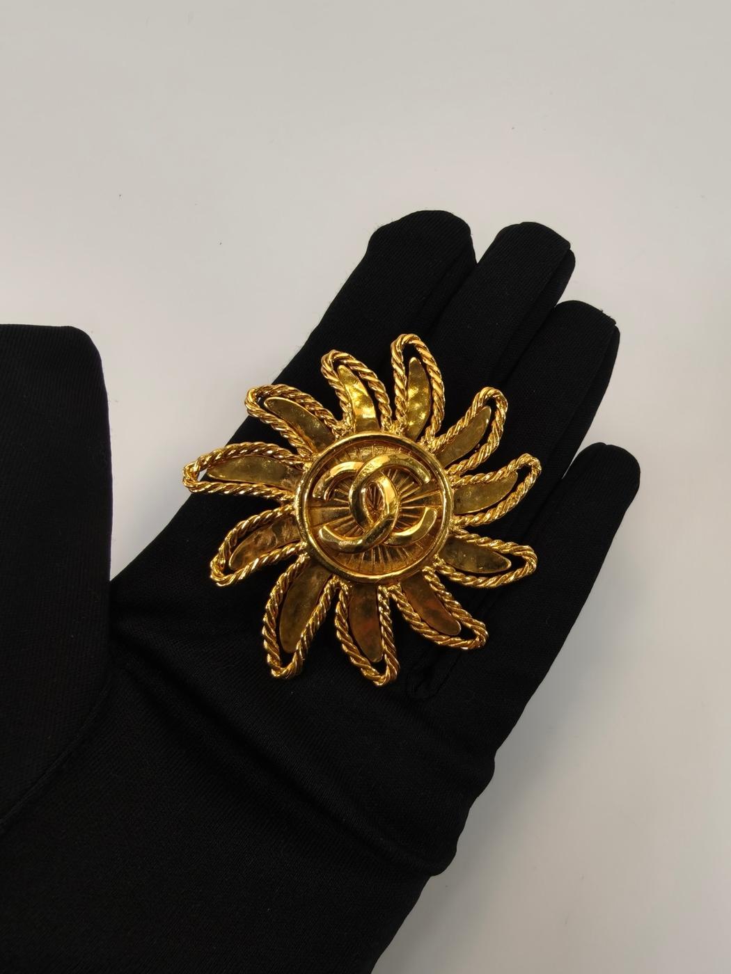 香奈儿 Coco Mark 太阳图案胸针 94A 金 参考编号:9805