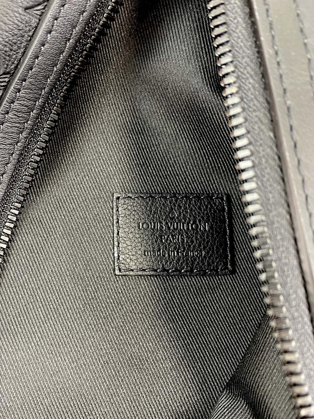路易威登 M21890 Duo 斜挎包/单肩包 Monogram Shadow 参考编号:10102