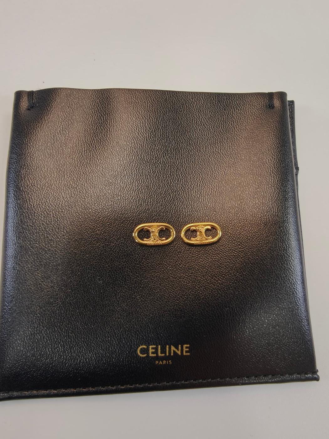 CELINE セリーヌ ピアス マイヨントリオンフ スタッズ 46S576BRA 35OR ゴールド 管理番号:9906