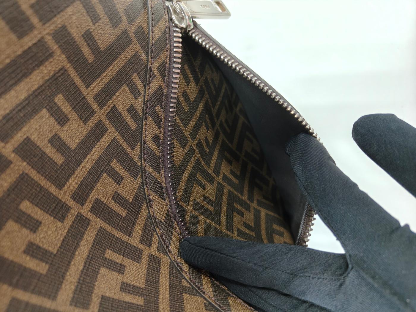 Fendi Chiodo Dynagonal 小号双肩包 7VZ077 A9XS F1IKC 控制编号:9829