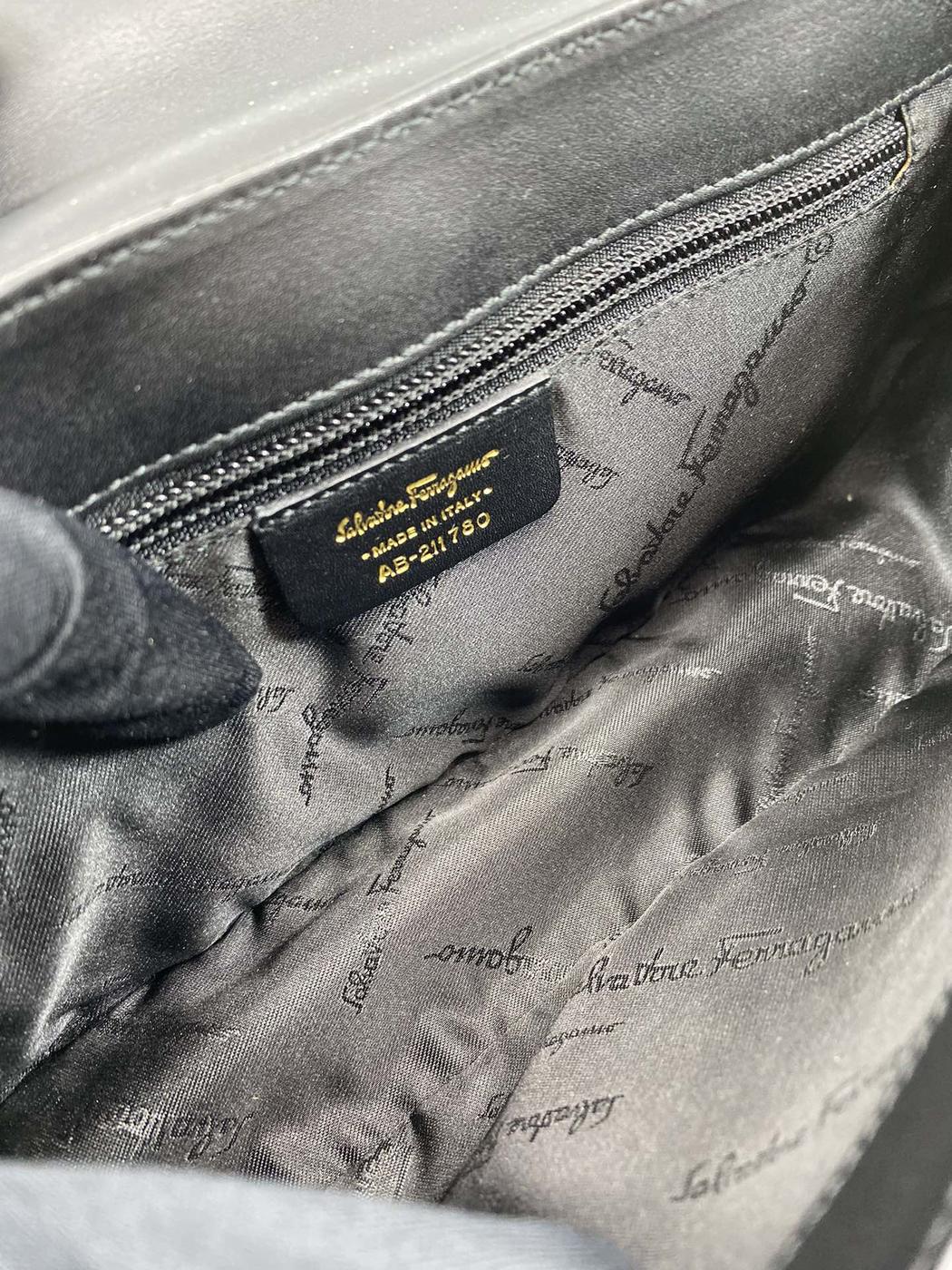 フェラガモ Salvatore Ferragamo ガンチーニ ワンショルダー ハンドバッグ ブラック 管理番号:7169