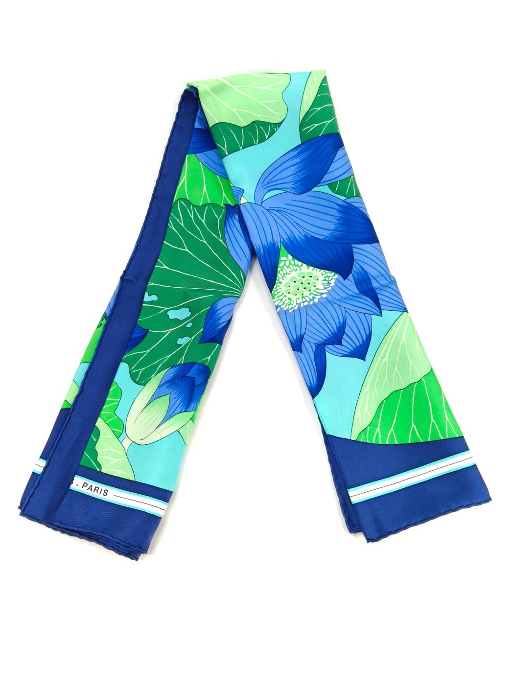 HERMES エルメス FLEURS DE LOTUS カレ90 シルク スカーフ 蓮の花 ブルー 管理番号:10276