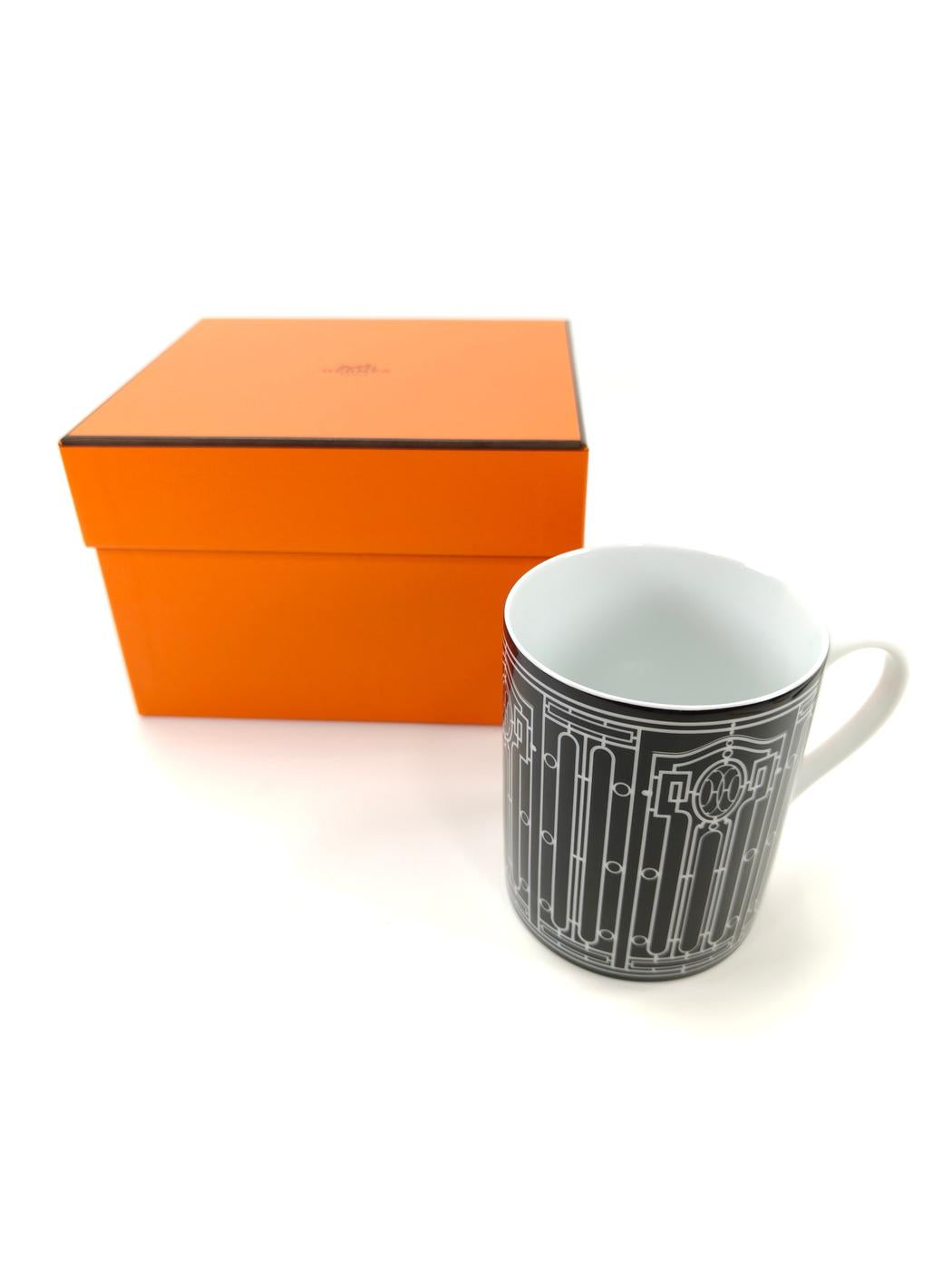 HERMES H Deco Mug Black Article number: 10622