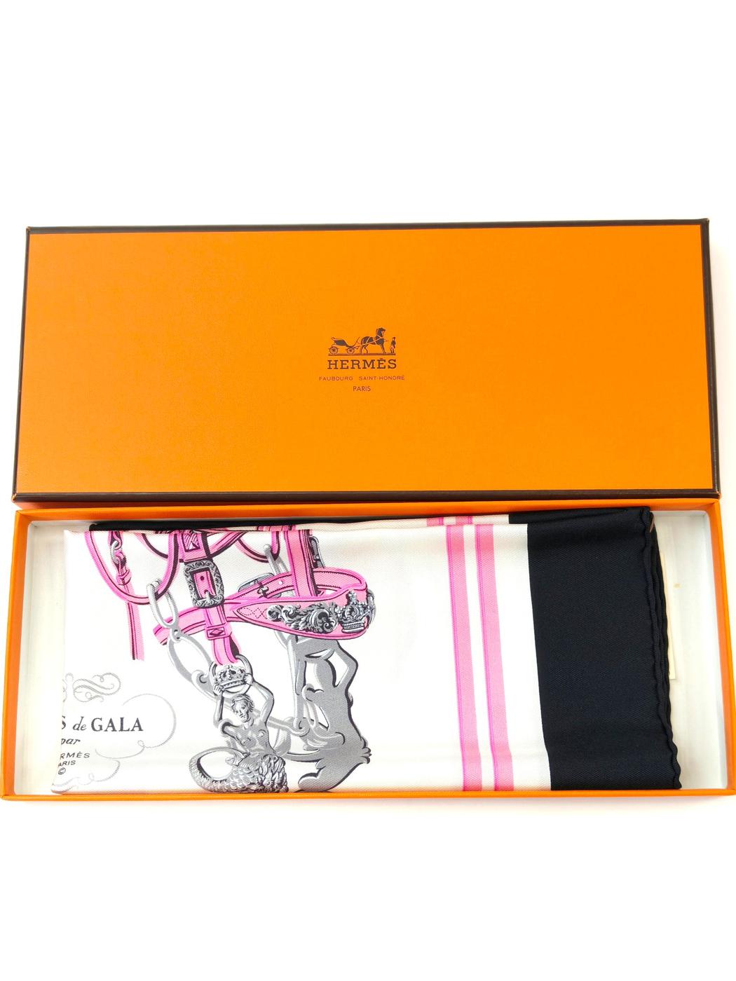 HERMES エルメス カレ45 Brides de Gala シルク スカーフ ピンク 管理番号:11119