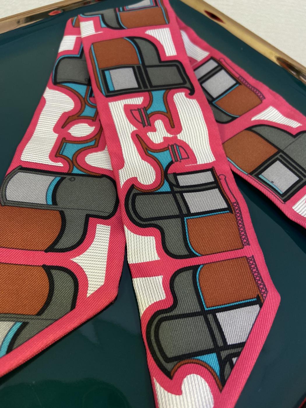 HERMES エルメス スカーフ トゥイリー ツイリー 管理番号:2698