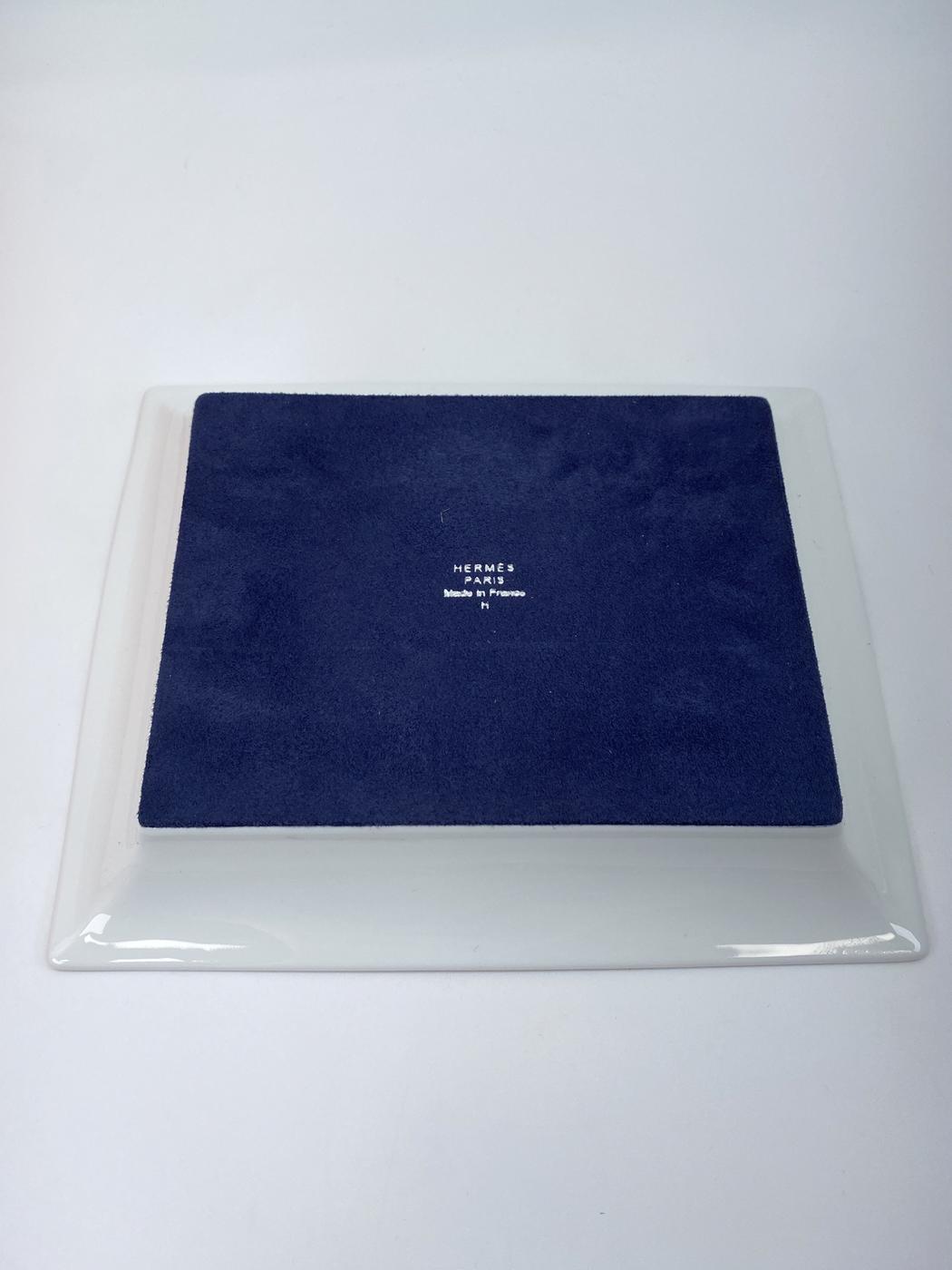 新品同様 HERMES エルメス ヴィド・ポッシュ ペガサス トレイ 皿 馬 ペガサス ホワイト/ブルー ポーセリン 陶器 管理番号:9151