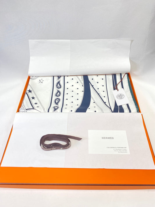 HERMES エルメス バンダナ スカーフ カシシル カレジェアン140 2023春夏 LA PROMENADE DU MATIN 朝の散歩 カシミヤシルク 管理番号:9448