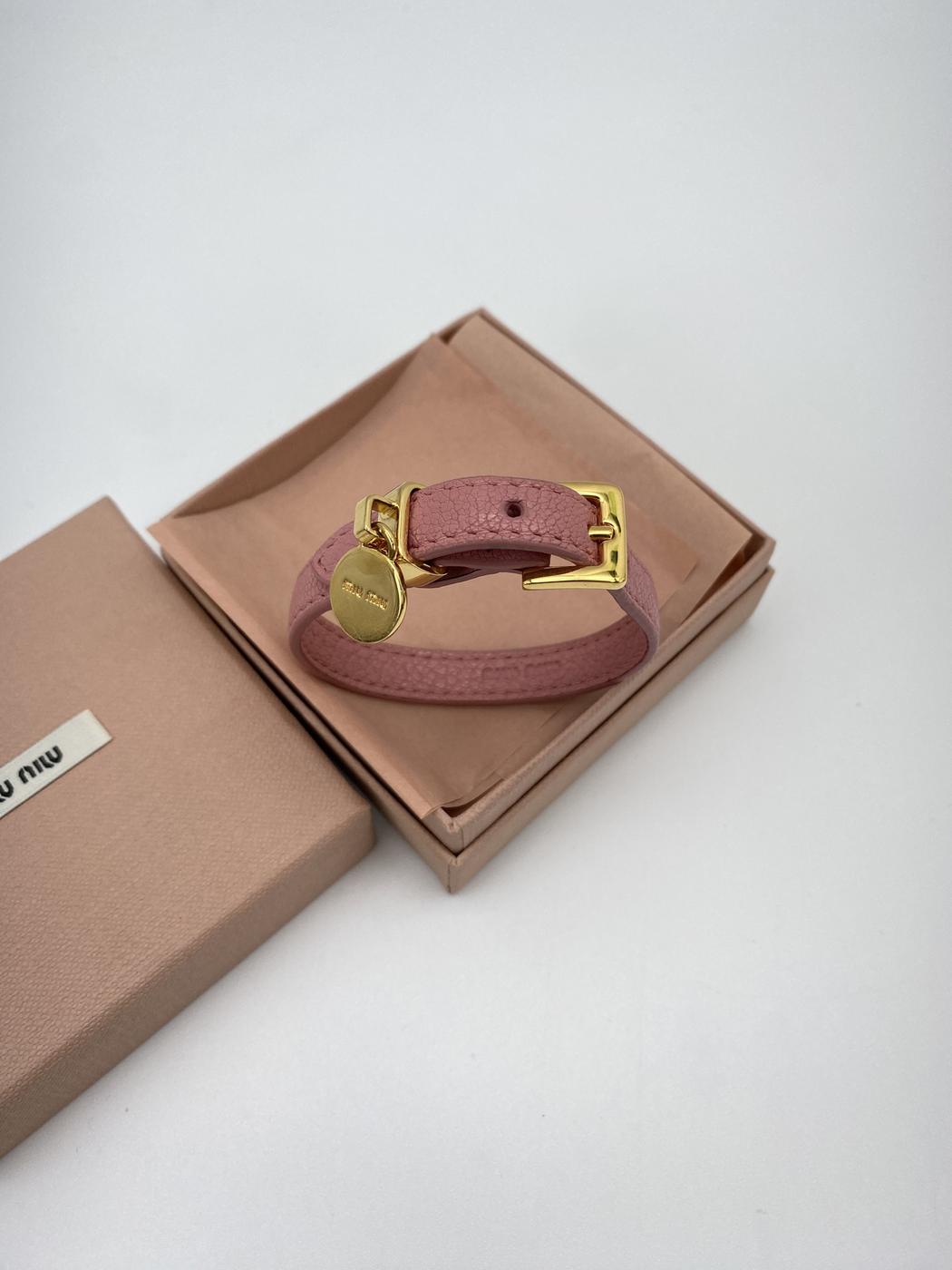 MIU MIU ミュウミュウ ハートチャームブレスレット ピンク レザー GP 5IB317 ローズ ピンク Mサイズ やぎ革 70199 管理番号:8878