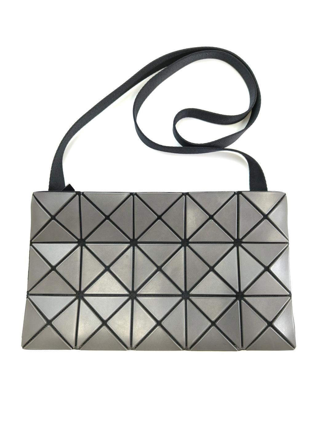 BAOBAO ISSEY MIYAKE バオバオ ショルダーバッグ グレー 管理番号:11132