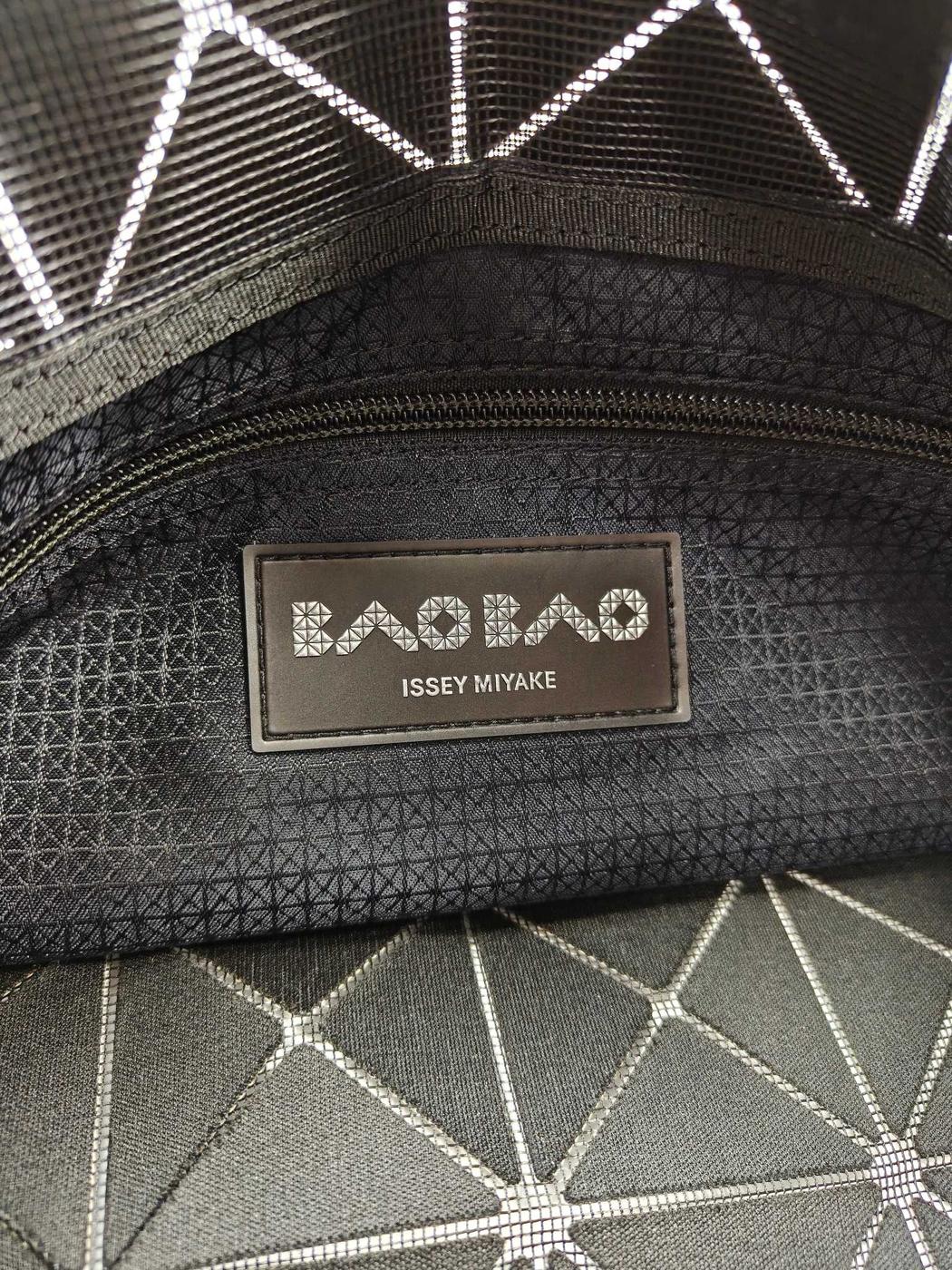 BAOBAO ISSEY MIYAKE バオバオ トートバッグ シルバー 管理番号:11527