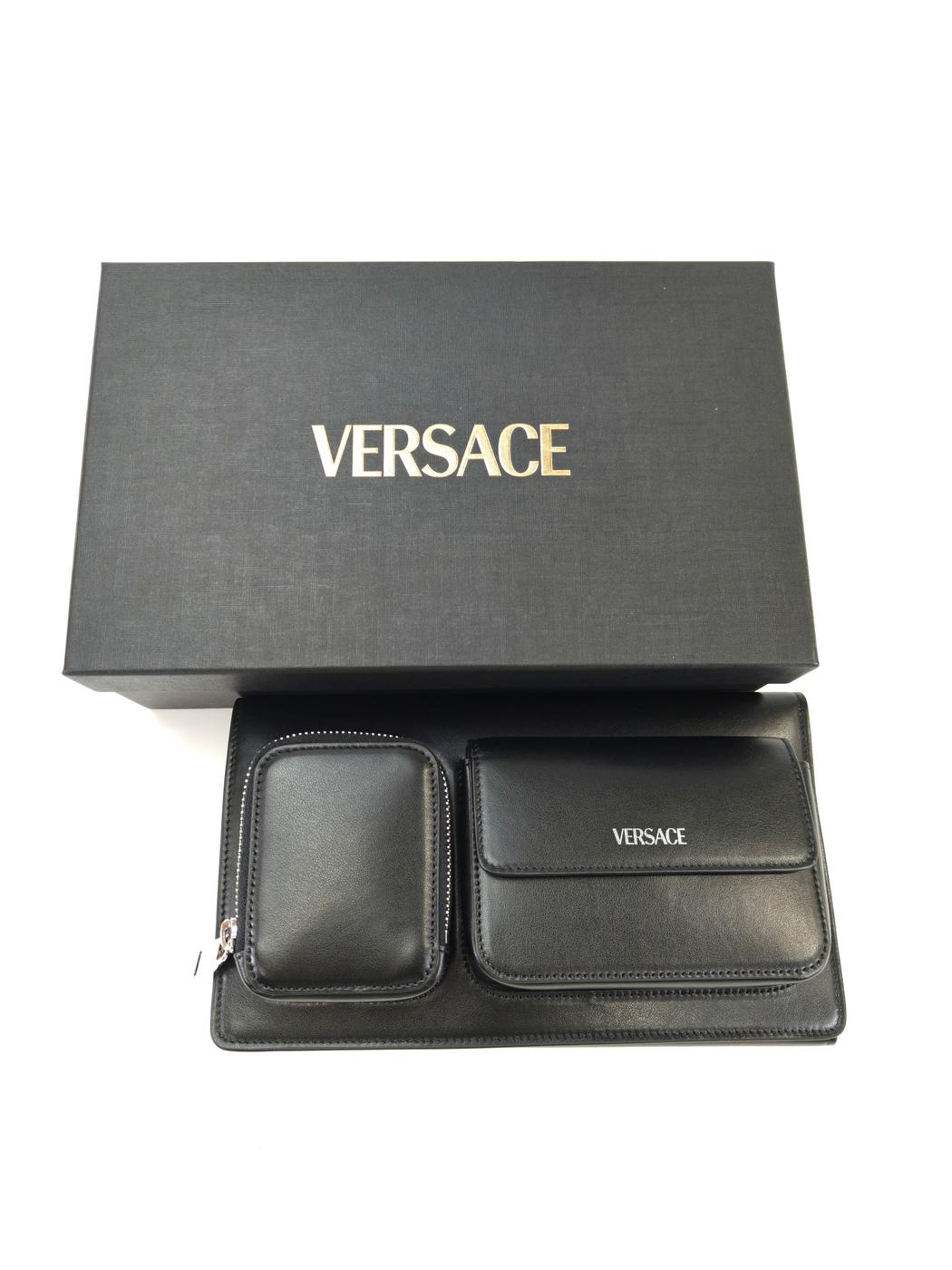VERSACE ヴェルサーチェ Cargo 三つ折り ポーチ 財布 スマホケース クラッチバッグ ブラック 管理番号:10407