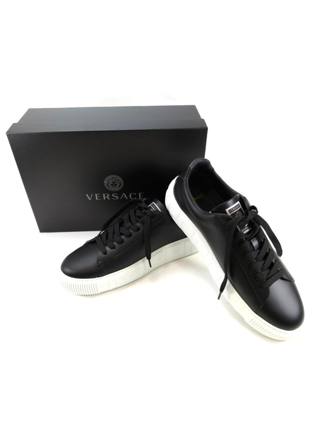 VERSACE Greca Low-Top Sneakers, Size 43 (28cm), Black, Reference Number: 10409