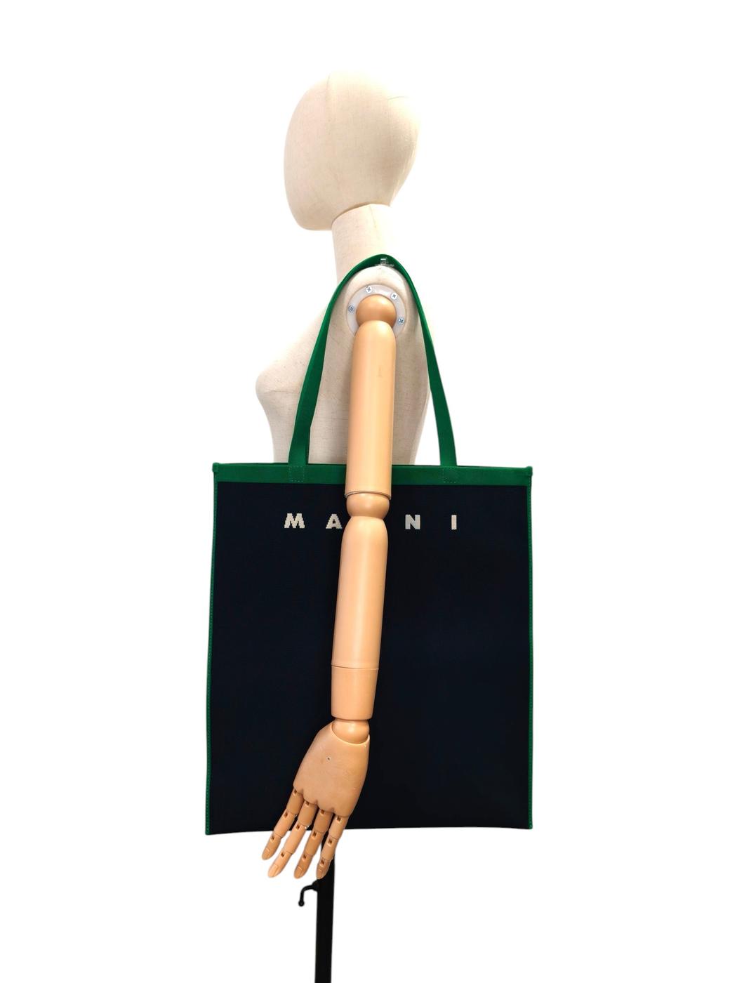 MARNI マルニ ロゴジャガード フラットバッグ トートバッグ ネイビー×グリーン 管理番号:11238