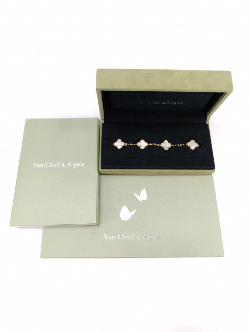 Van Cleef & Arpels ヴァンクリーフ アルハンブラ ブレスレット ホワイトシェル ゴールド 管理番号:10456