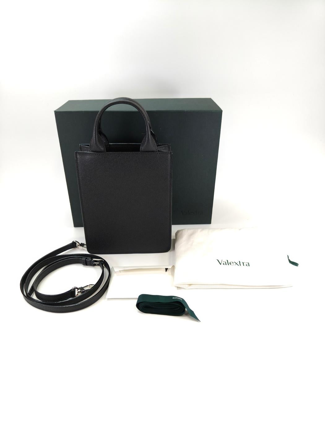 Valextra Boxy Micro 两用单肩包/手提包,黑色,参考编号:10531
