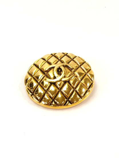 CHANEL Vintage Coco Mark Matelasse Brooch in Gold, Reference Number: 10037
