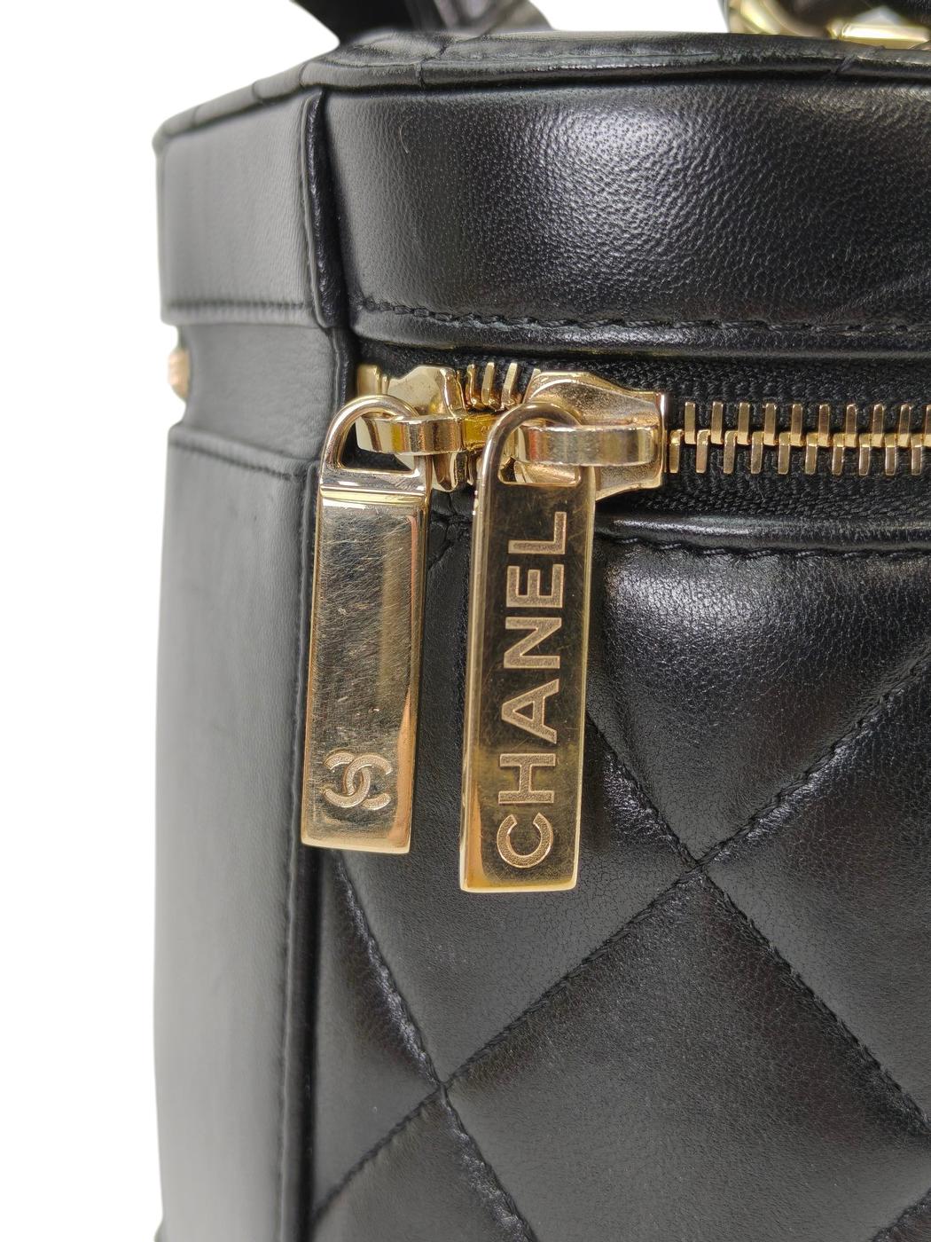 CHANEL シャネル ヴァニティ 2way チェーンショルダーバッグ ブラック 管理番号：10121