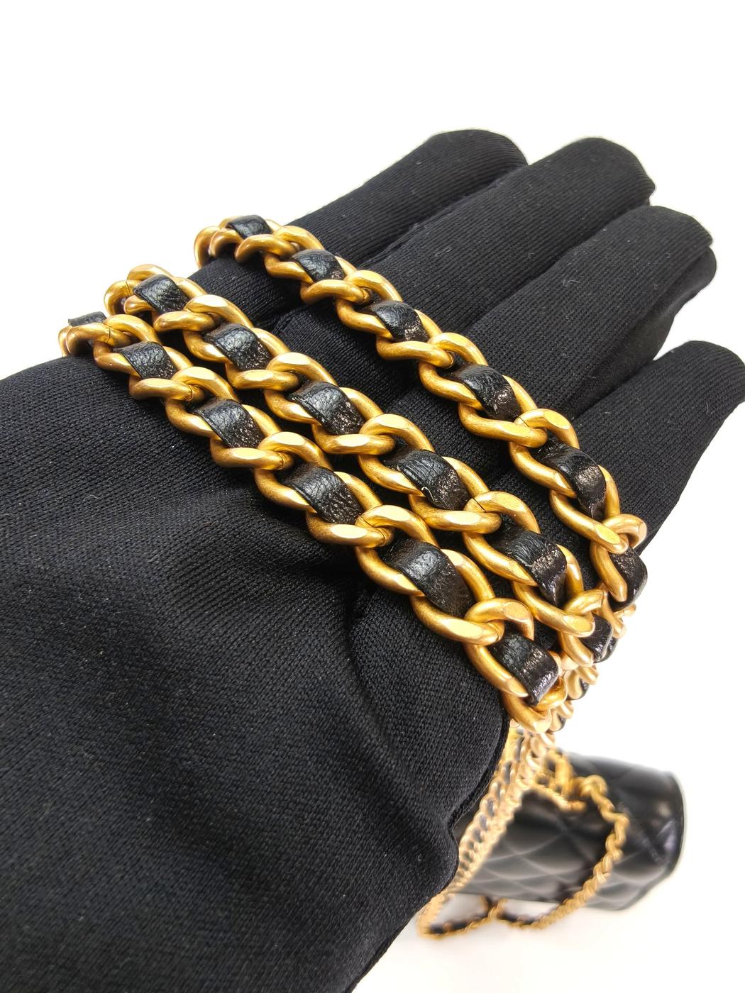 CHANEL シャネル19 マトラッセ トップハンドル チェーンウォレット AP3664 ブラック 管理番号：10411