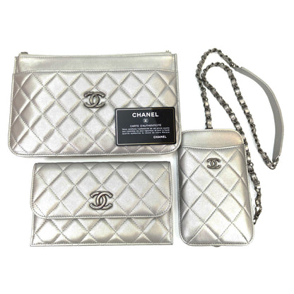 CHANEL シャネル マトラッセ マルチバッグ チェーンショルダー 財布 スマホケース付き シルバー 管理番号：10422