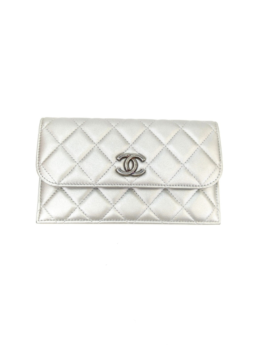 CHANEL シャネル マトラッセ マルチバッグ チェーンショルダー 財布 スマホケース付き シルバー 管理番号：10422