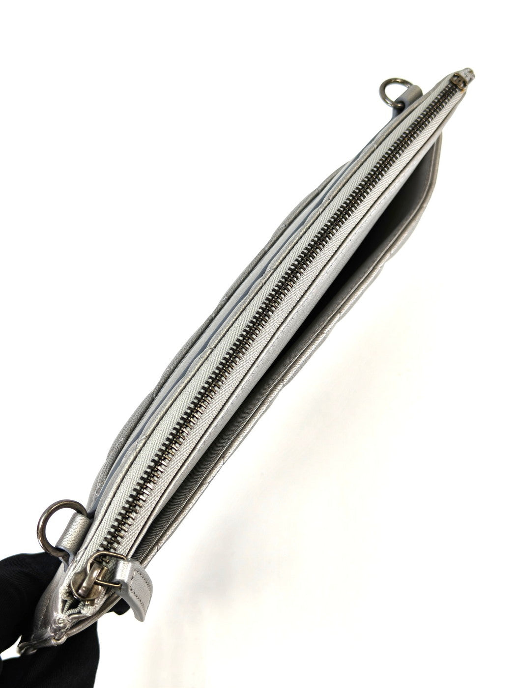 CHANEL シャネル マトラッセ マルチバッグ チェーンショルダー 財布 スマホケース付き シルバー 管理番号：10422