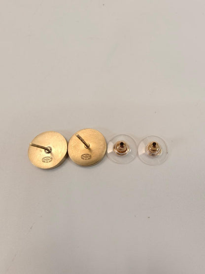 CHANEL Camellia floral earrings, gold and black. Reference number: 10516.