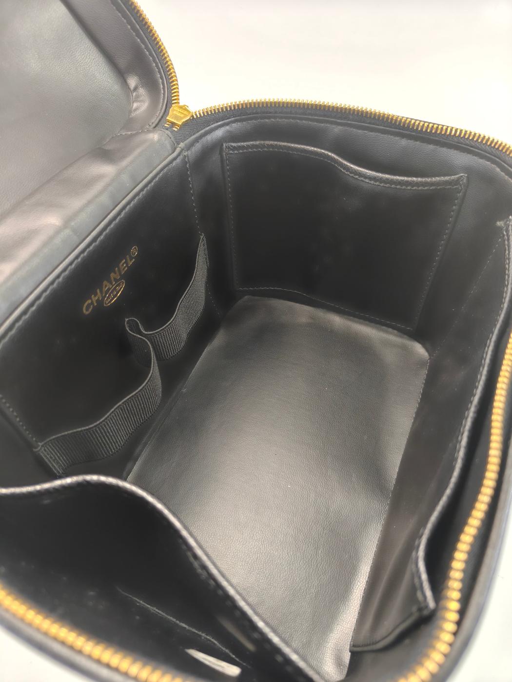 CHANEL シャネル キャビアスキン 2Way バニティバッグ ショルダーバッグ メイク コスメ 化粧ポーチ ブラック 管理番号：10527