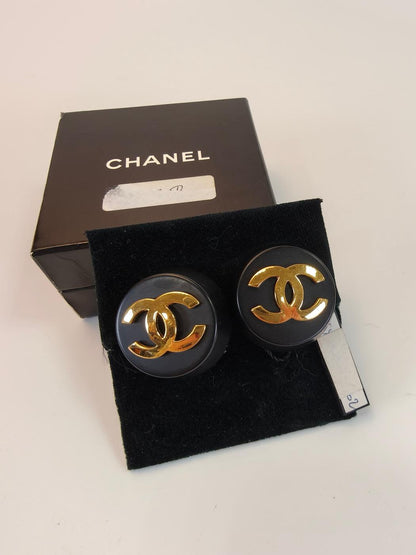 CHANEL Coco Mark Earrings Gold x Black Product number: 10537