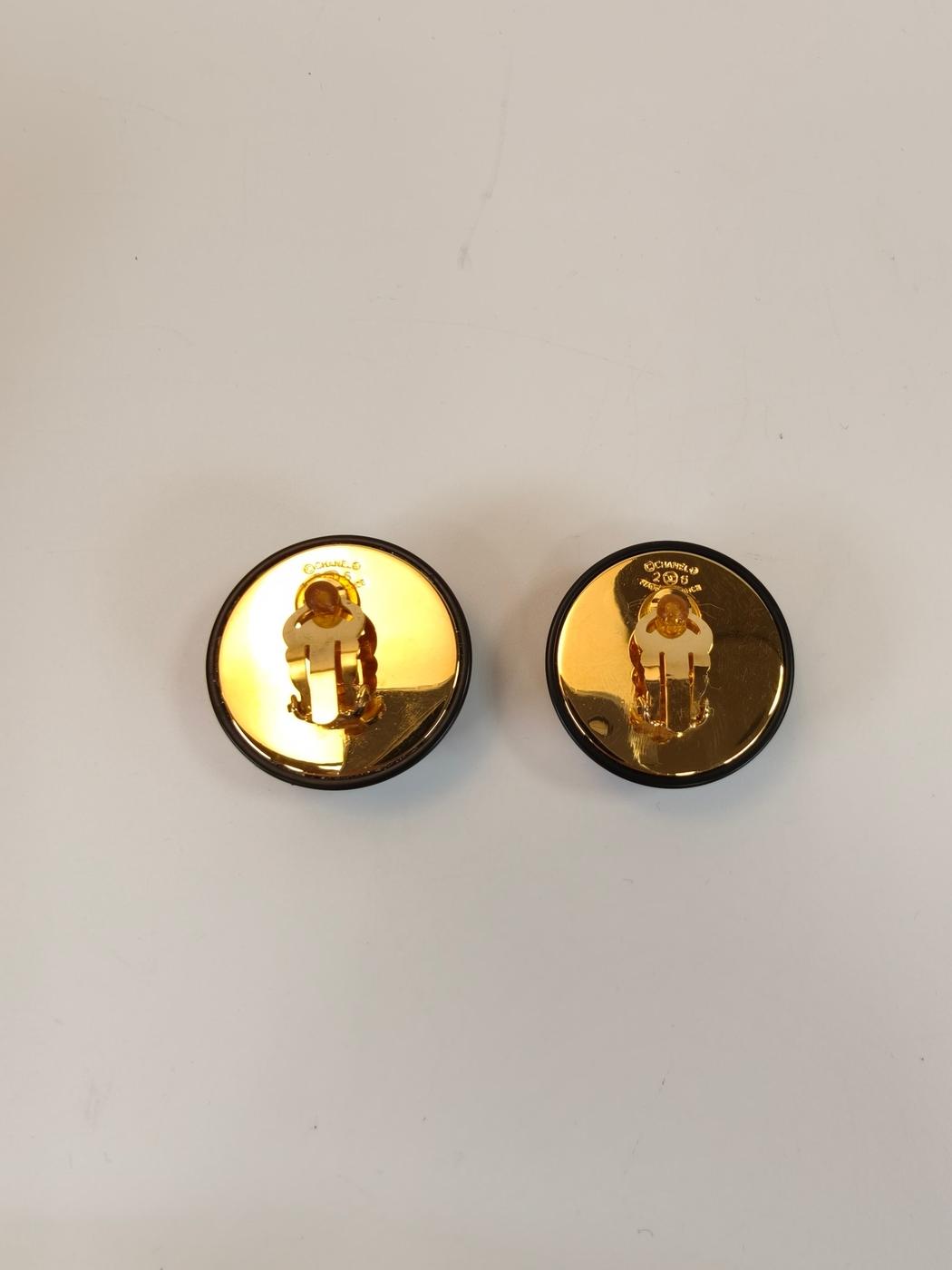 CHANEL Coco Mark Earrings Gold x Black Product number: 10537
