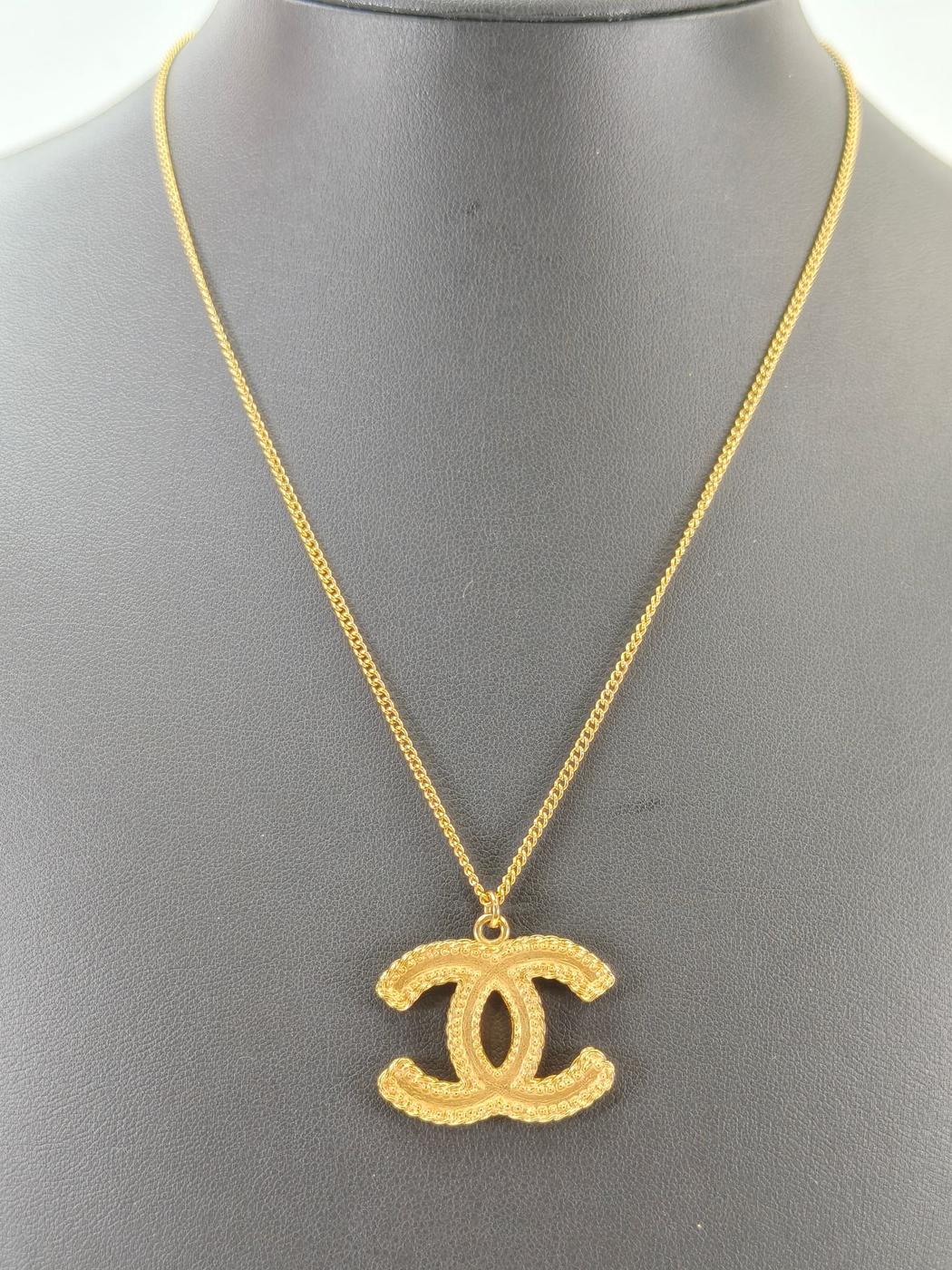 CHANEL Coco Mark 2-Way Necklace Gold Product number: 10651