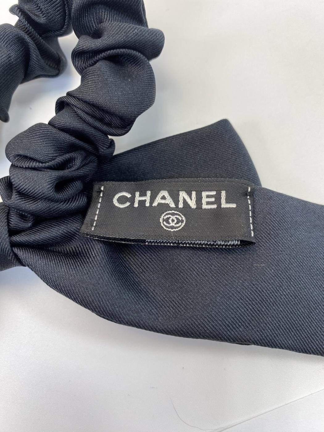 CHANEL 香奈儿 蝴蝶结发圈 发绳 丝绸 黑色 管理编号：10813