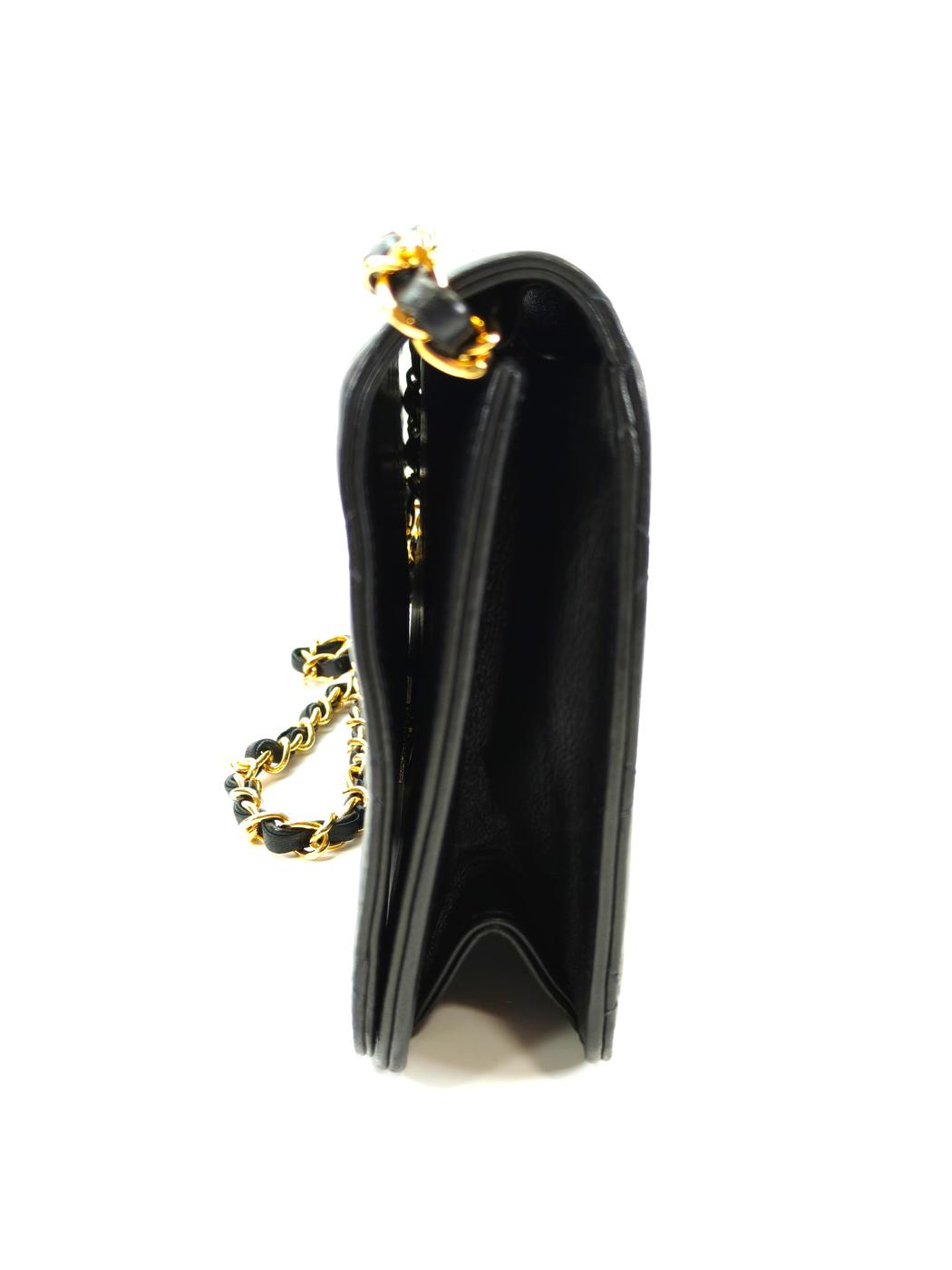 CHANEL Matelasse Chain Shoulder Bag Lambskin Black Model No.: 10910