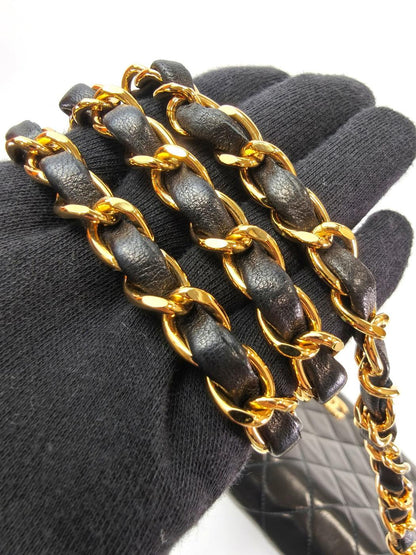 CHANEL Matelasse Chain Shoulder Bag Lambskin Black Model No.: 10910