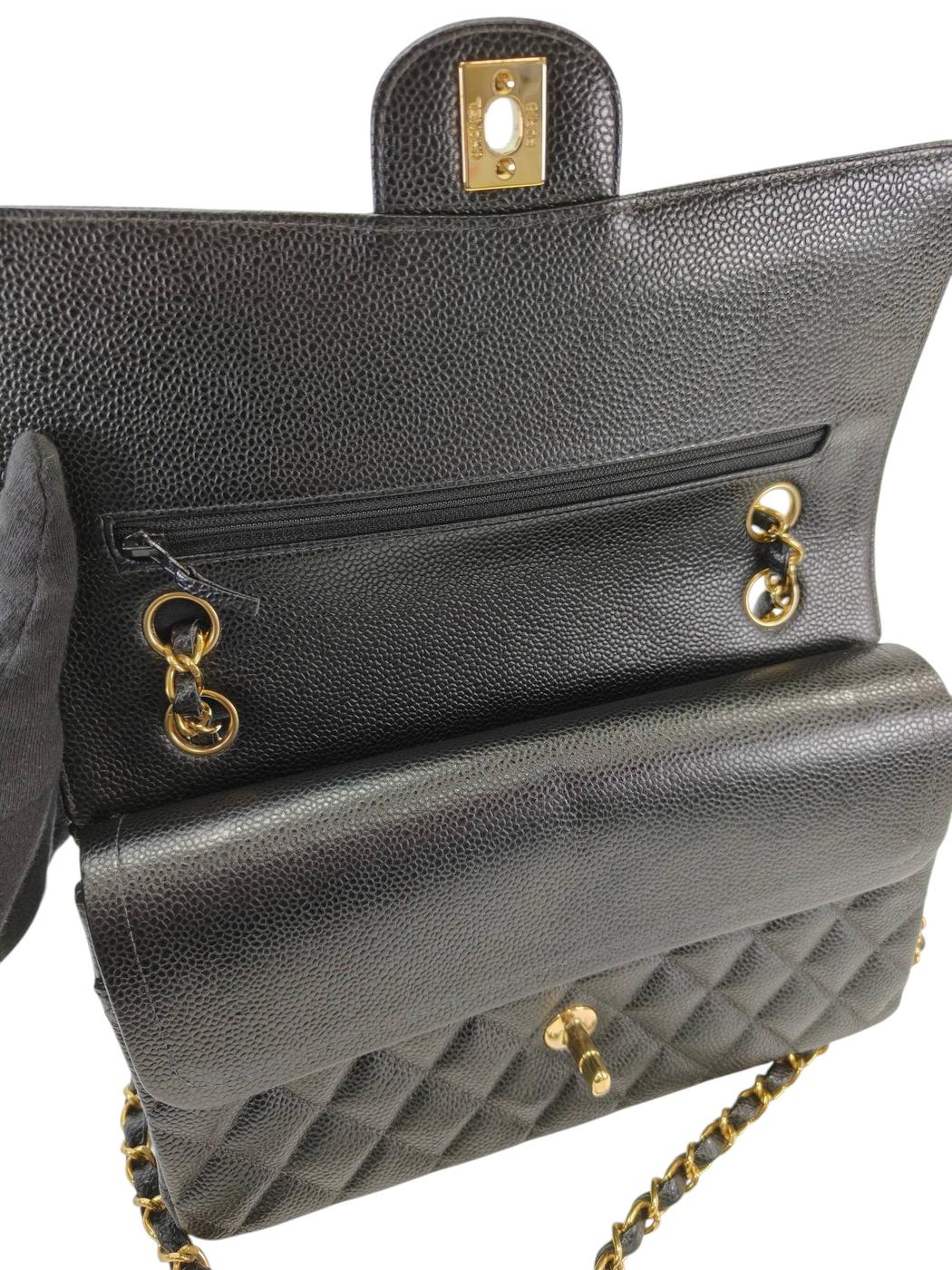 CHANEL シャネル マトラッセ25 Wフラップ チェーンショルダーバッグ キャビアスキン 黒 管理番号：11066