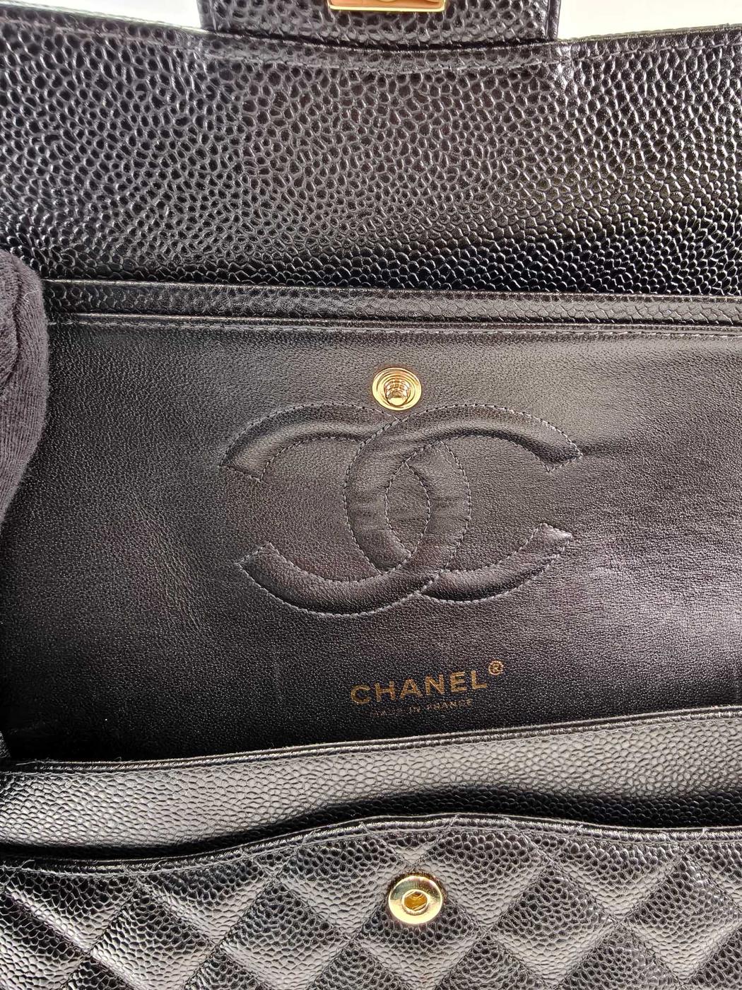 CHANEL シャネル マトラッセ25 Wフラップ チェーンショルダーバッグ キャビアスキン 黒 管理番号：11066