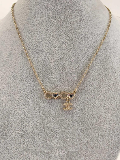 CHANEL シャネル ロゴ ハート ラインストーン ネックレス B25B ゴールド 管理番号：11181