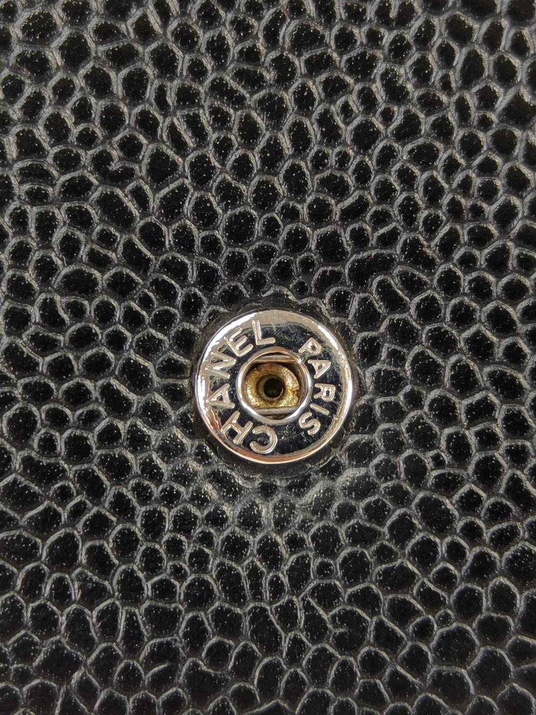 CHANEL シャネル キャビアスキン チェーン ウォレット 黒×銀 管理番号：11366