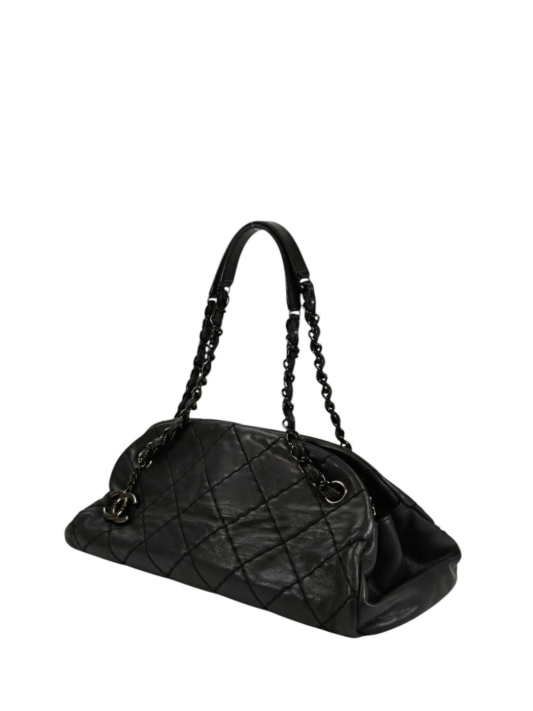 CHANEL マドモアゼル ボーリング ショルダーバッグ ブラック 管理番号：11374