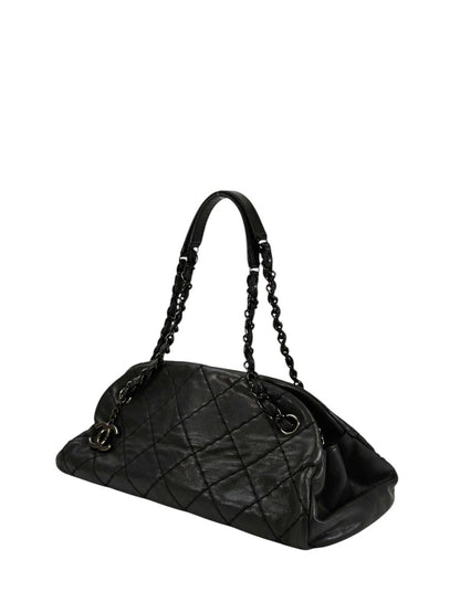 CHANEL マドモアゼル ボーリング ショルダーバッグ ブラック 管理番号：11374
