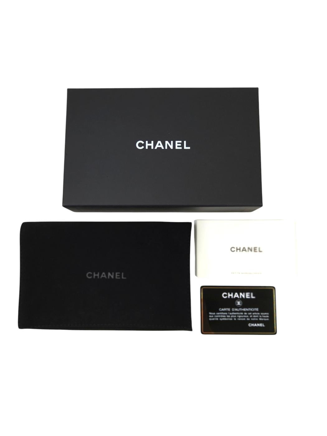 CHANEL シャネル ココマーク マトラッセ 三つ折り財布 ブラック 管理番号：11402
