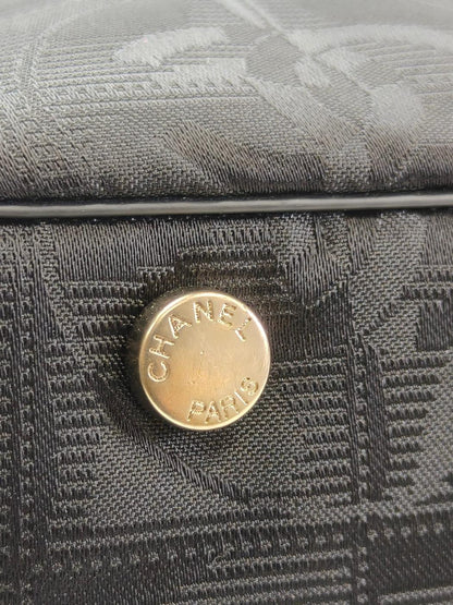 CHANEL シャネル ニュートラベルライン トートバッグ MM ブラック 管理番号：11409