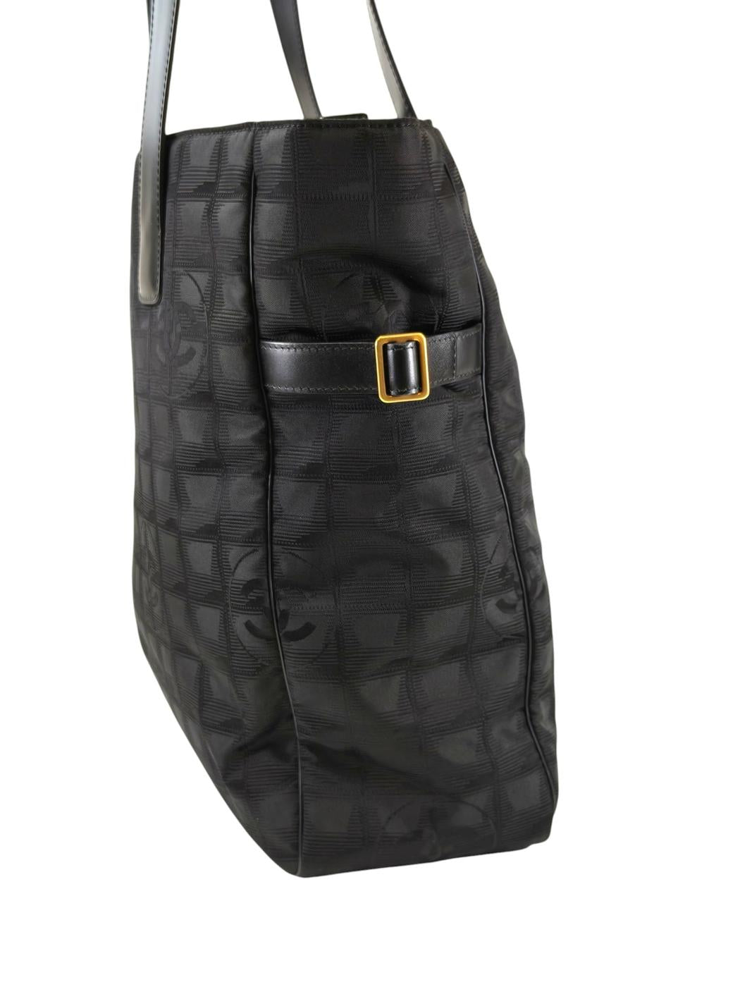 CHANEL シャネル ニュートラベルライン トートバッグ MM ブラック 管理番号：11409