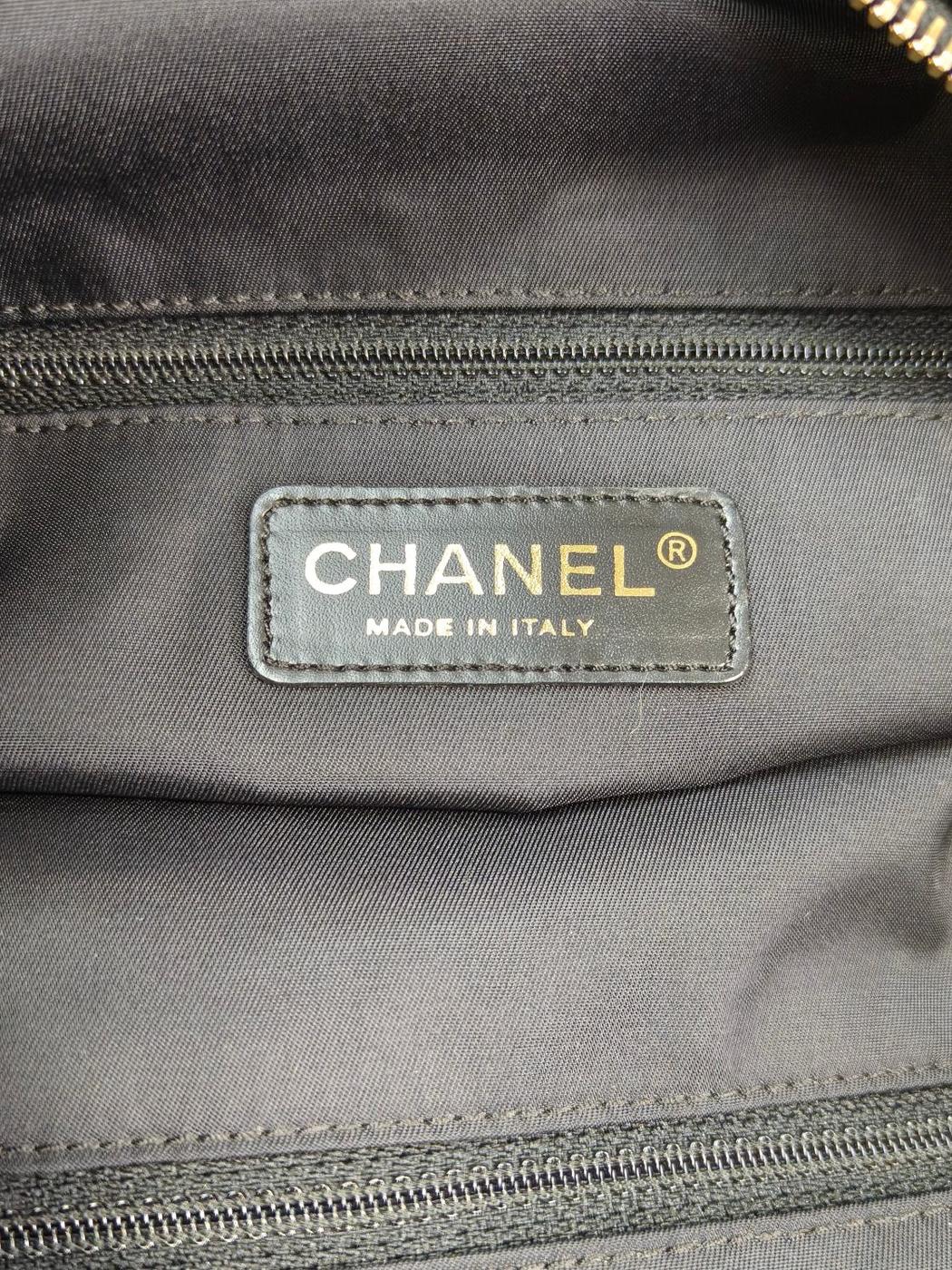 CHANEL シャネル ニュートラベルライン トートバッグ MM ブラック 管理番号：11409