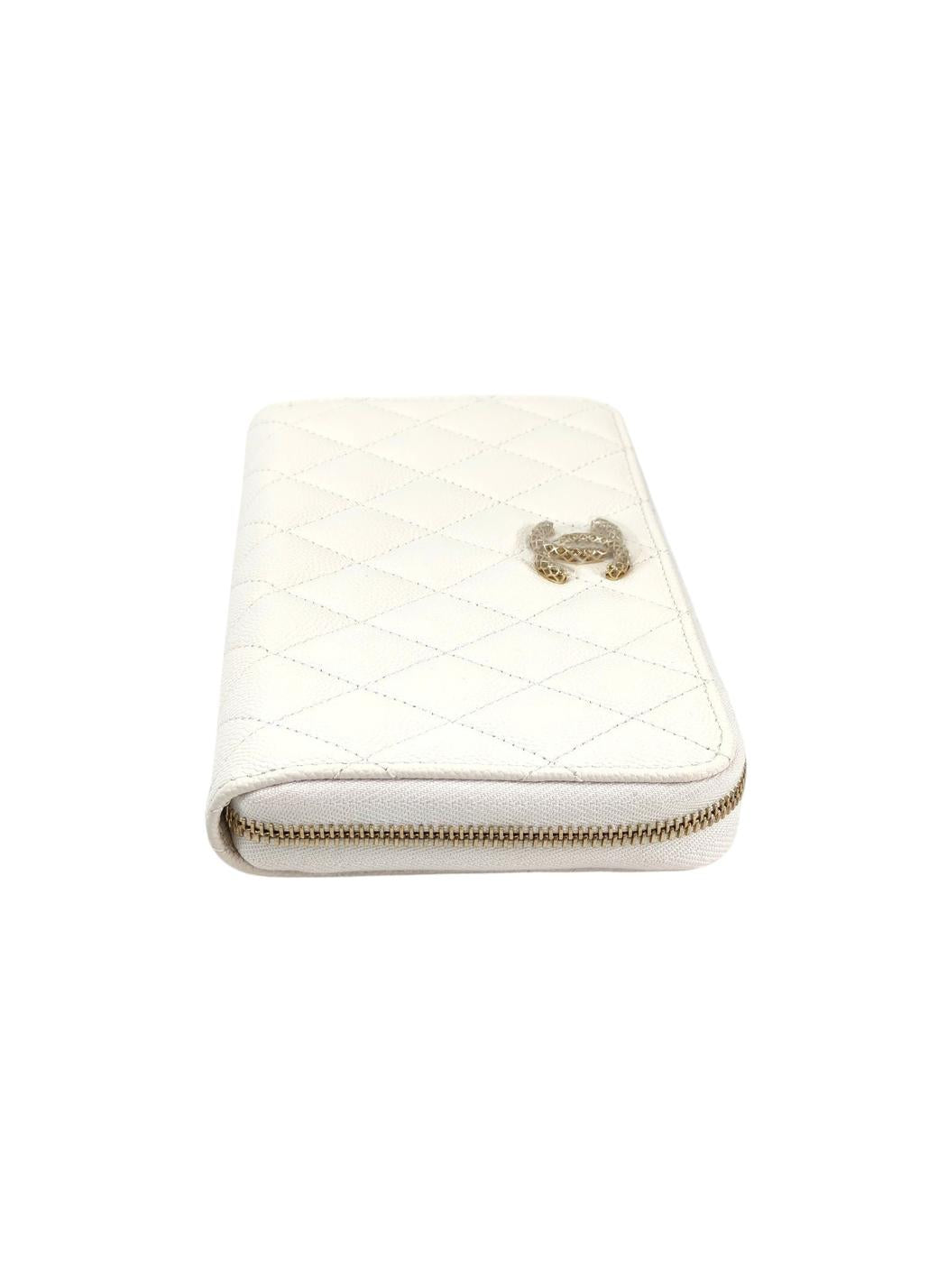 CHANEL シャネル マトラッセ ラウンドファスナー 長財布 ゴールド金具 ホワイト  管理番号：11415
