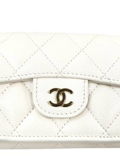CHANEL シャネル ココマーク マトラッセ 三つ折り財布 ホワイト  管理番号：11462