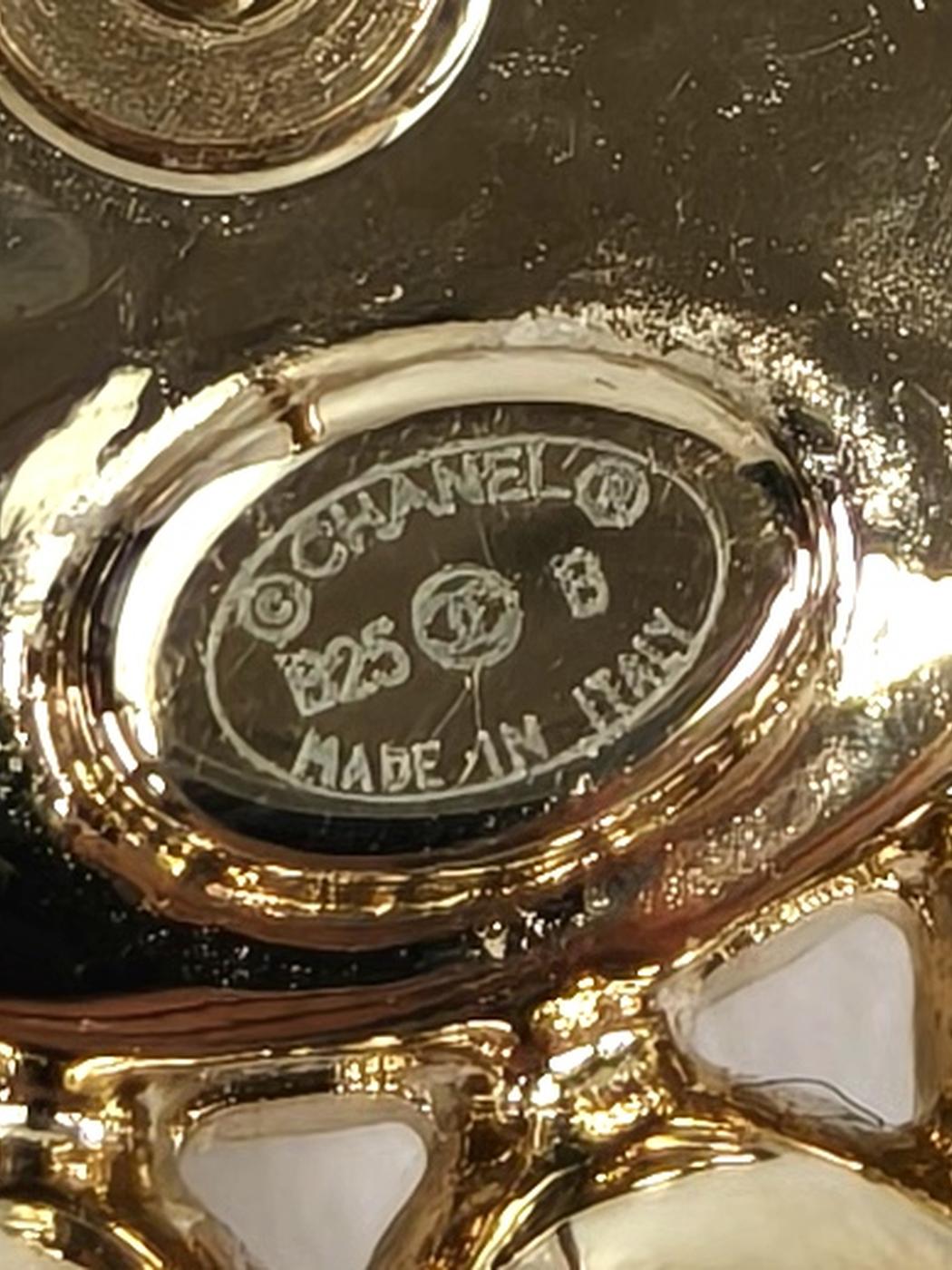 CHANEL シャネル ココマーク ハートラインストーン フェイクパール コメ有 ピアス シルバー 管理番号：11479