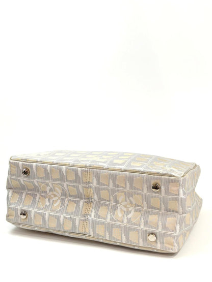 CHANEL シャネル ニュートラベルライン トートバッグ グレー 管理番号：11484