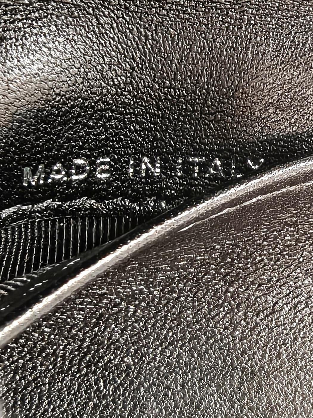 CHANEL シャネル ココマーク マトラッセ 三つ折り財布 ブラック 管理番号：11509