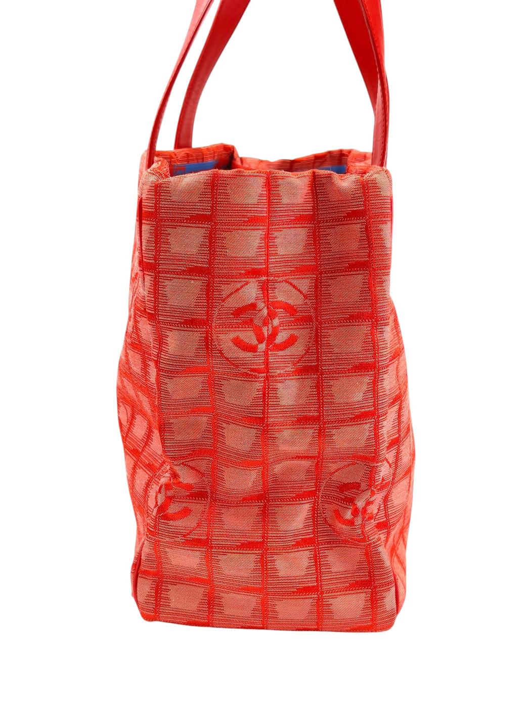 CHANEL シャネル ニュートラベルライントートバッグ レッド  管理番号：11540